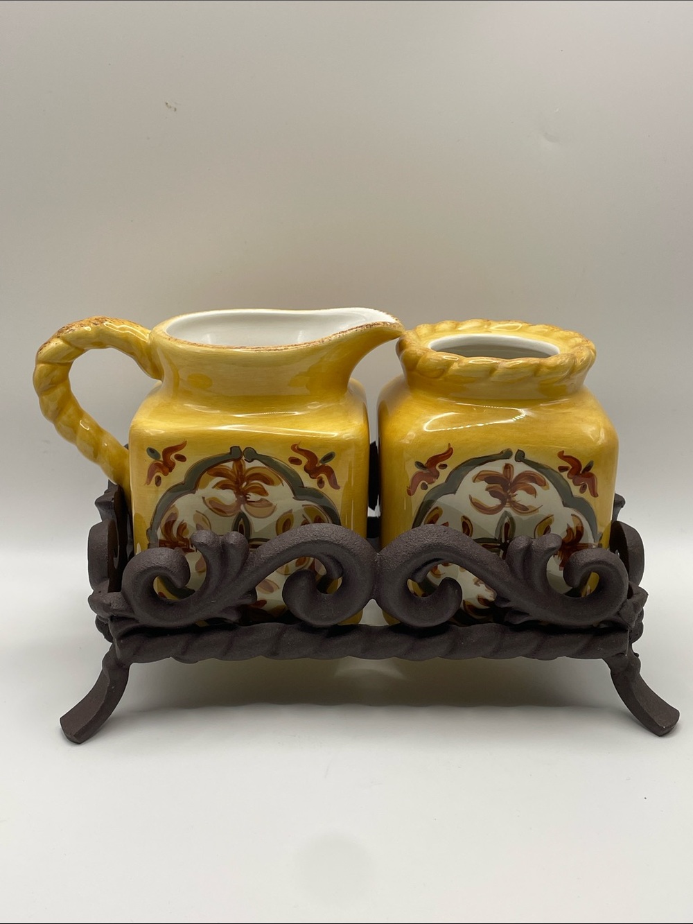 Artimino Tuscan Countryside Sienna Creamer, SugarJar (No Lid) with Metal Holder